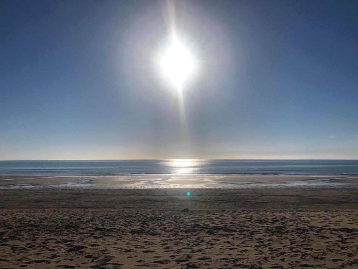 Charmante Maison A Deux Pas De La Mer Gouville-sur-Mer Exteriér fotografie